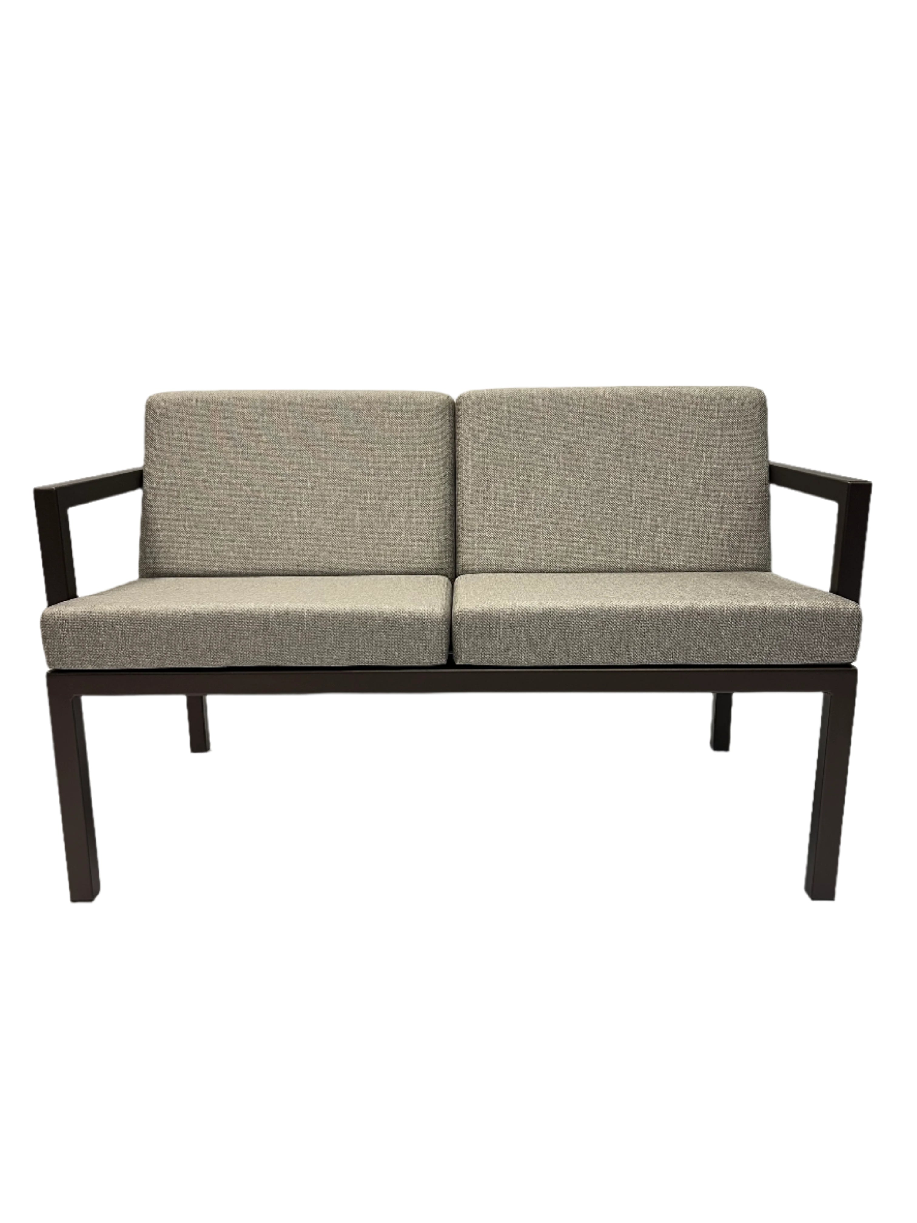 Frame Multi 2-seter (Inkludert puter og armlener)