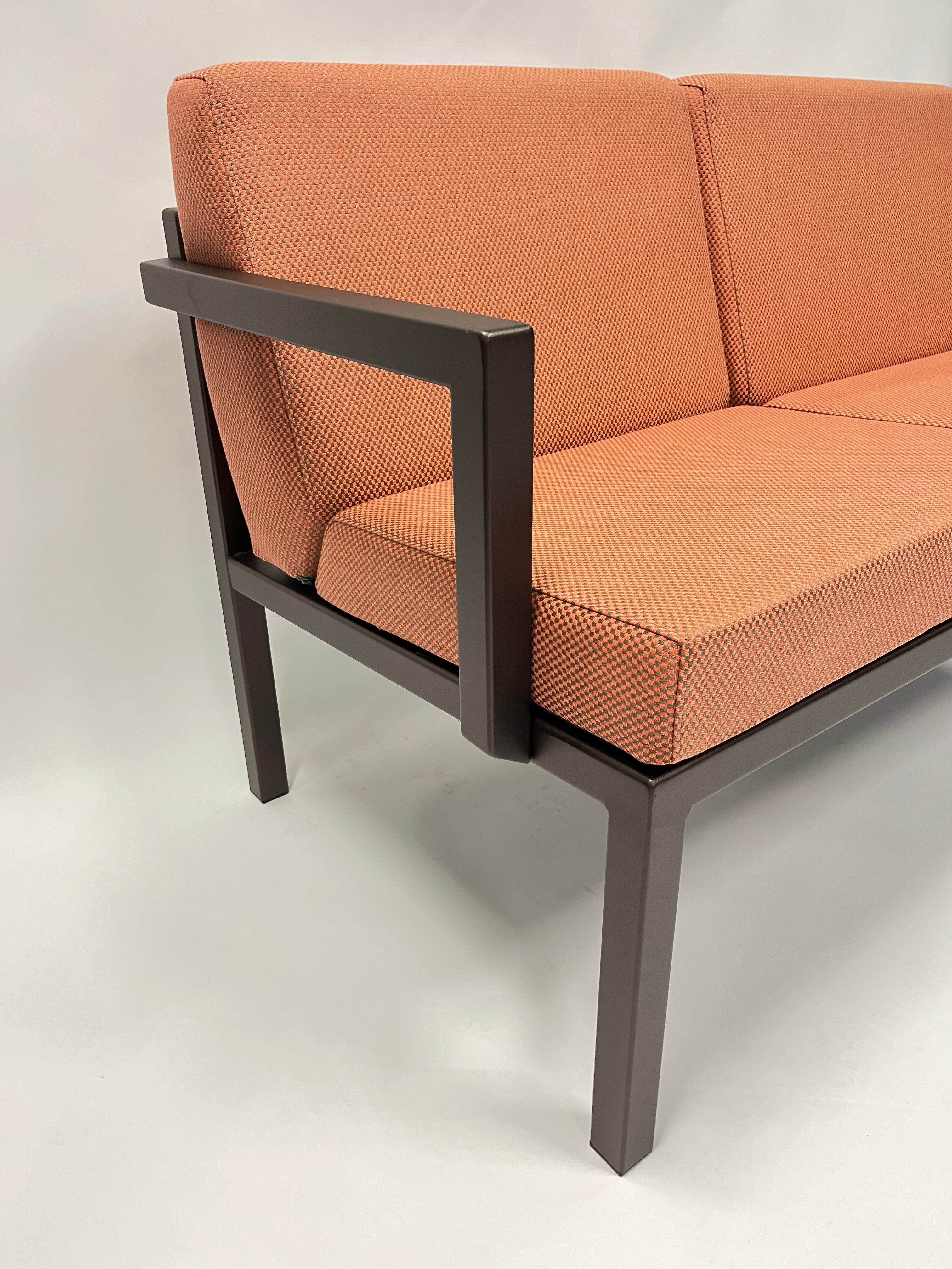 Frame Multi 2-seter (Inkludert puter og armlener)